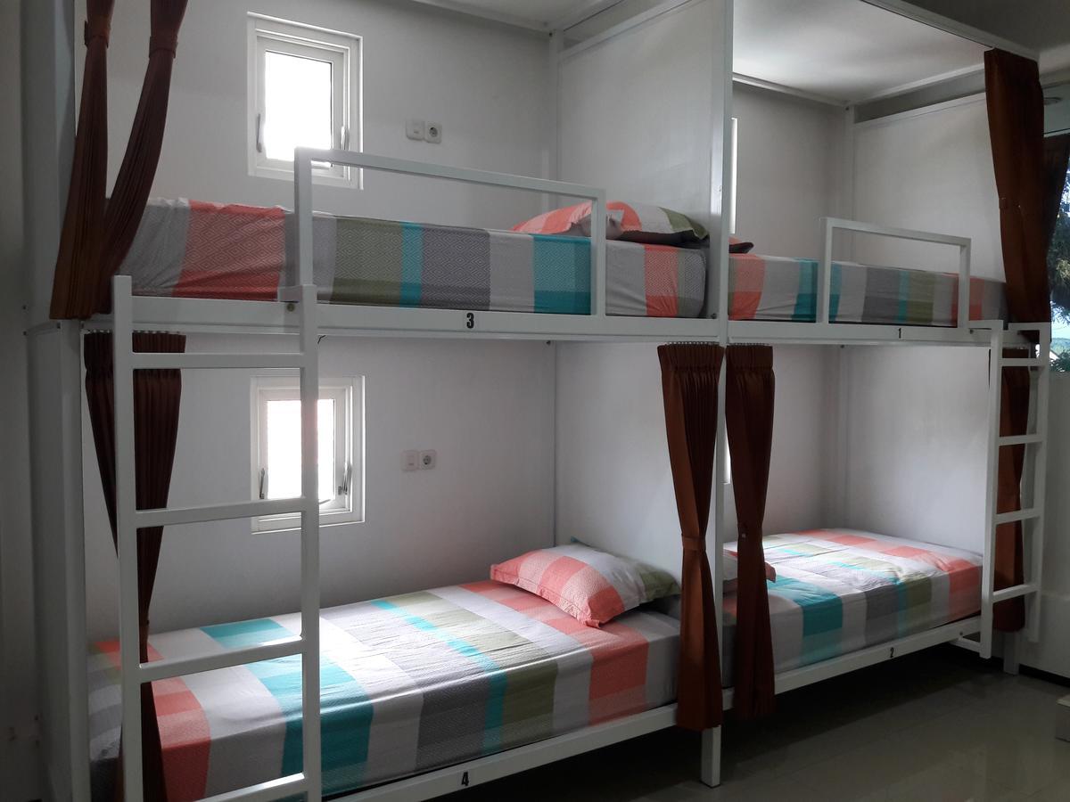 Huize Jon Hostel Malang Luaran gambar