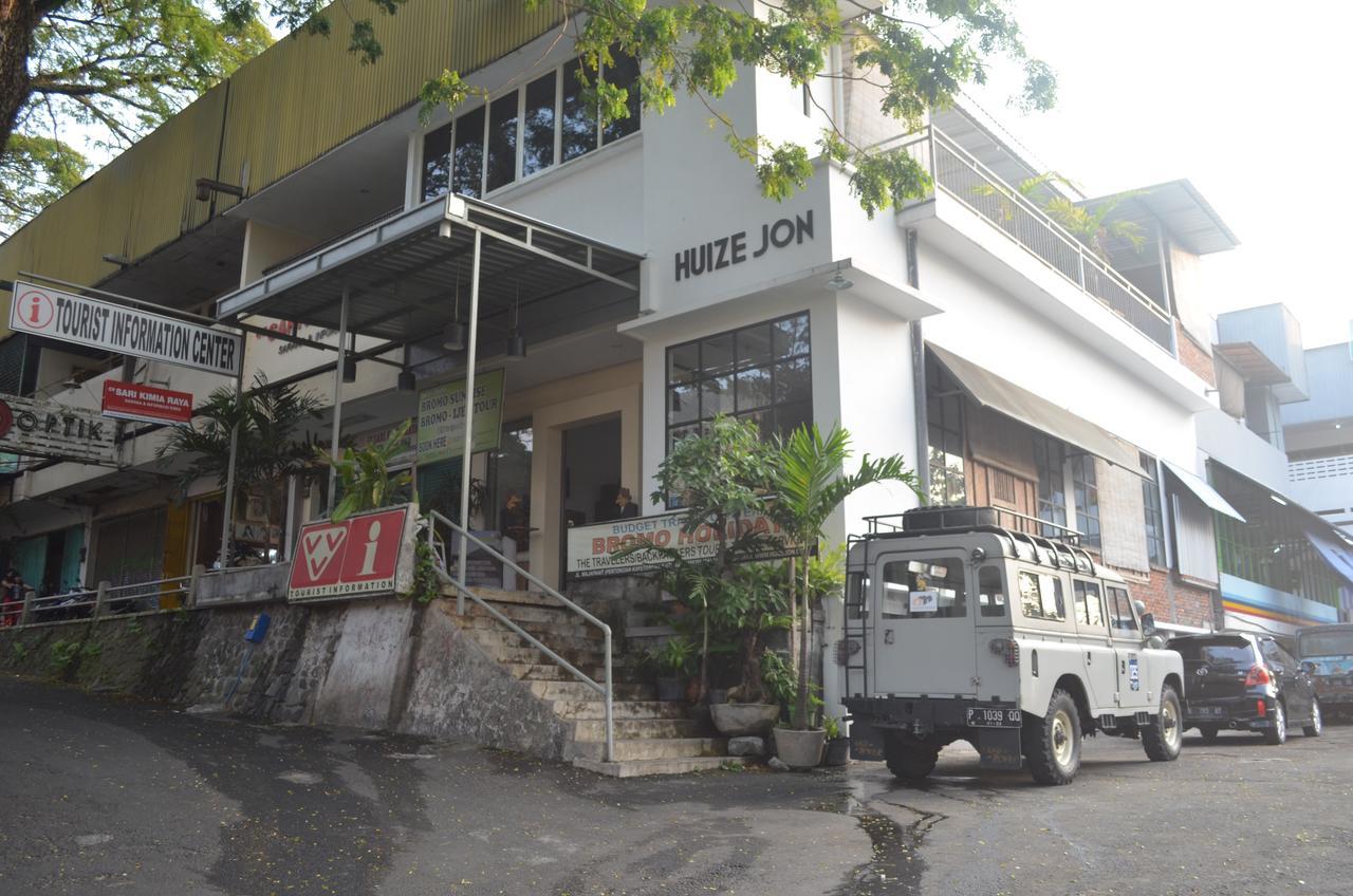 Huize Jon Hostel Malang Luaran gambar